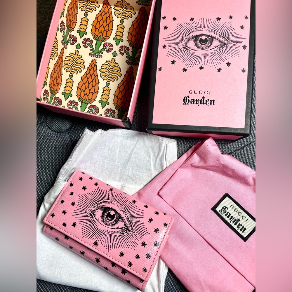 GUCCI--- Gucci Garden Pink Eye Key Pouch